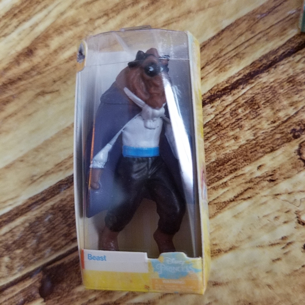 Zuru Mini Brands Disney Series 1 Toy Store Bag Beast Doll Bo Peep Mickey Stove - Picture 3 of 14